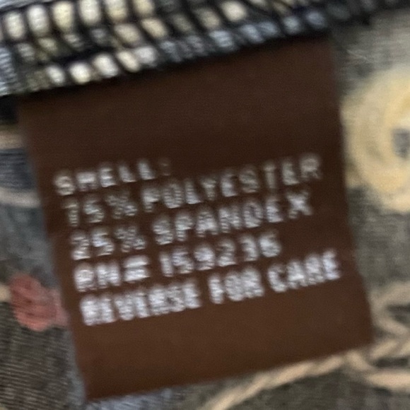 J. McLaughlin Black and Red Patterned Long Sleeve Top - Picture 5 of 7